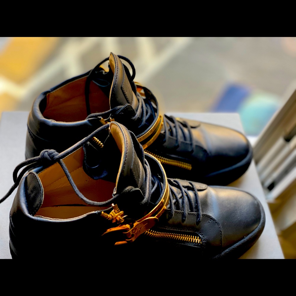 🎉🎉🎉i used only 3 time , breand new